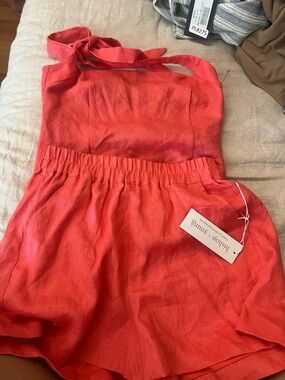 Bishop + Young Red Linen 2 piece positano set. New in hibiscus color